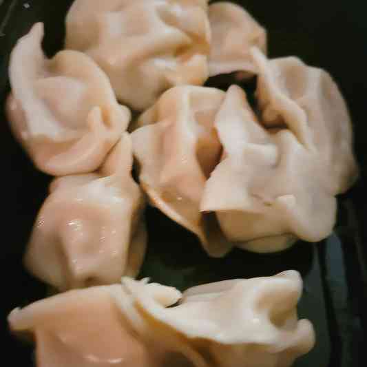 PORK STEAM MOMO