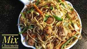 HALF MIX CHOWMIN